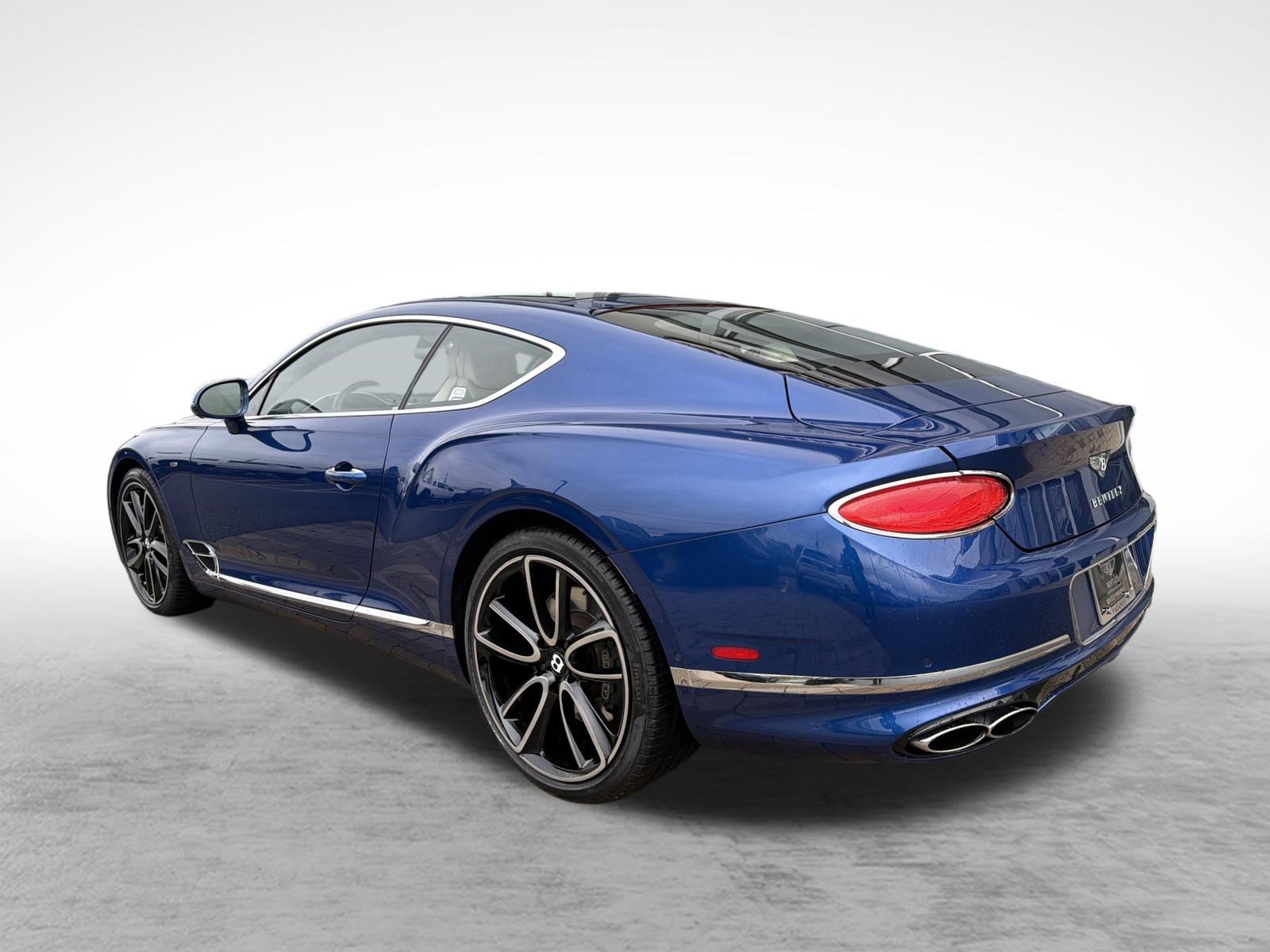 Used 2022 Bentley Continental GT image 3