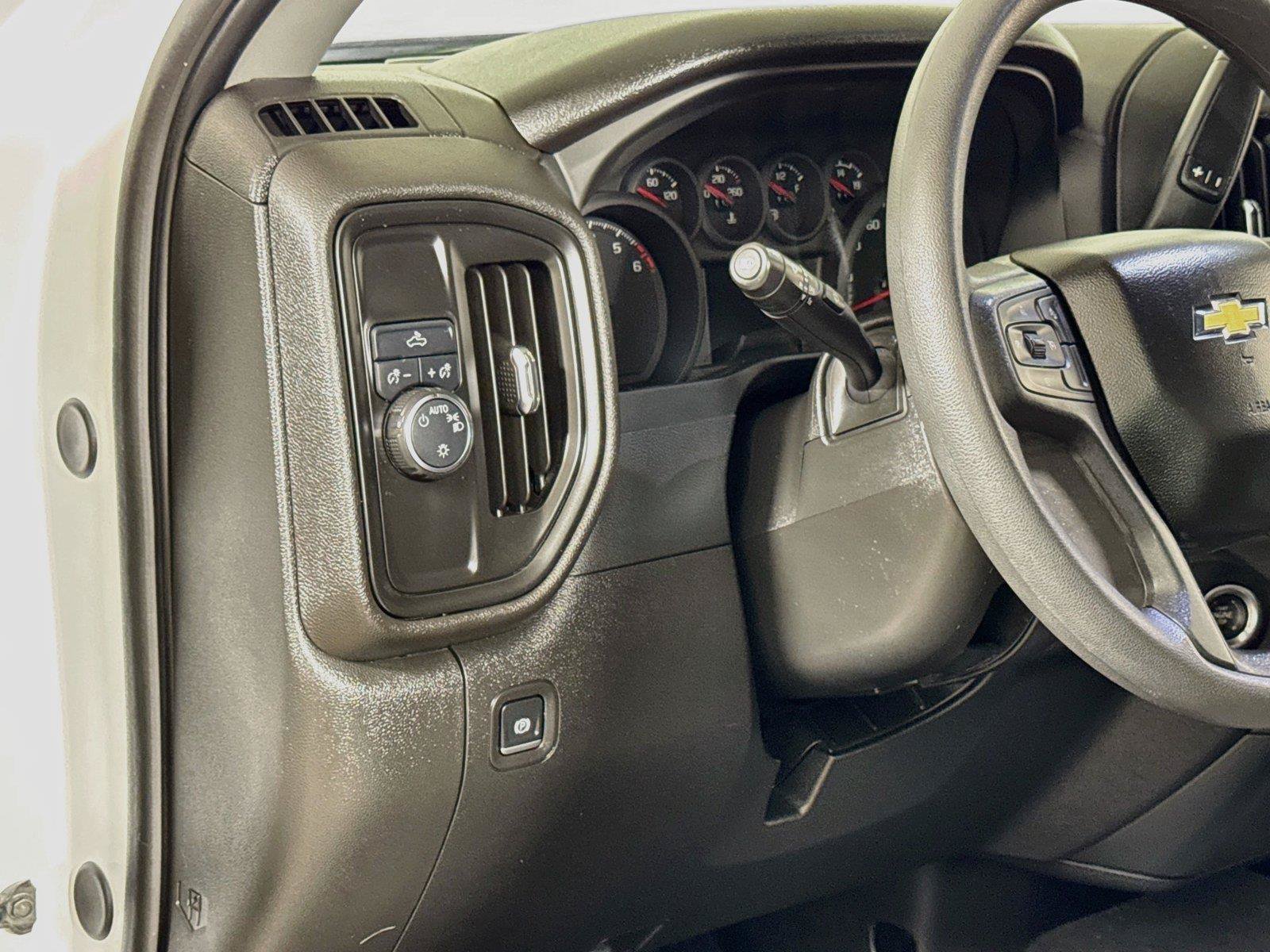 Certified 2025 Chevrolet Silverado 1500 Custom RWD image 8