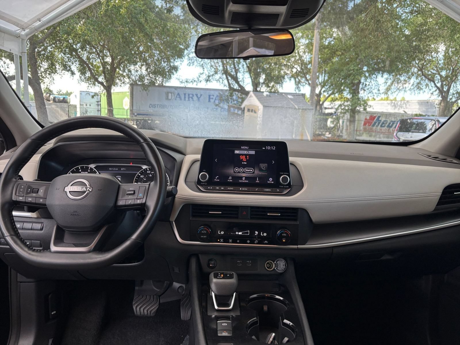 Used 2025 Nissan Rogue SV FWD image 29