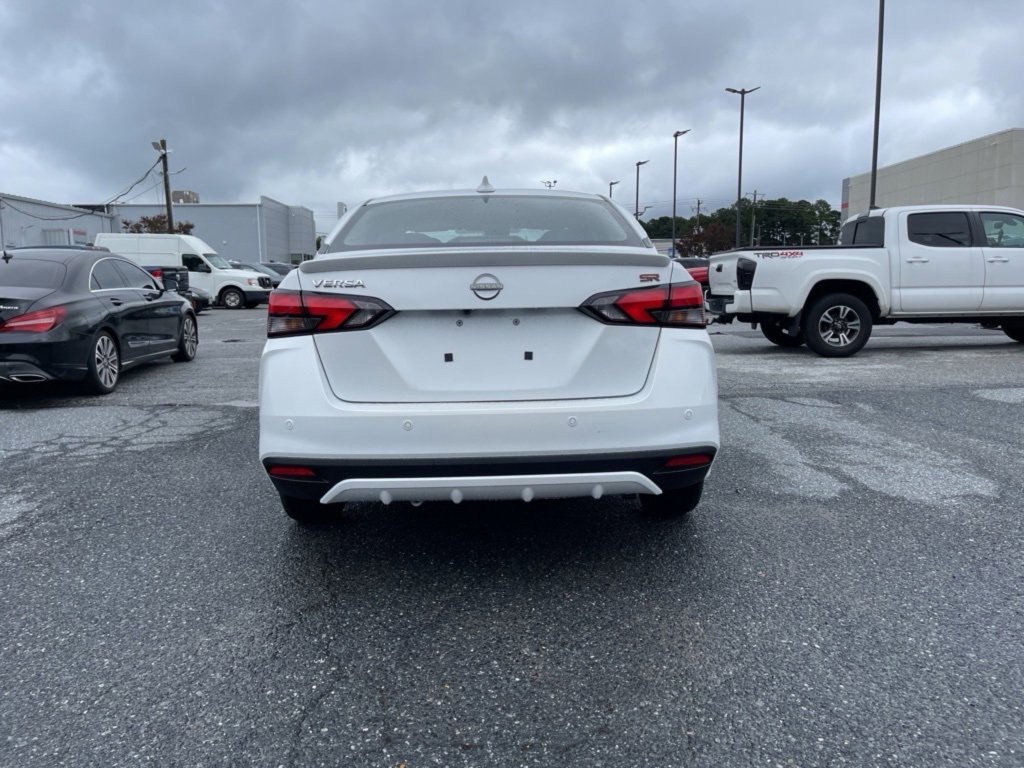 New 2025 Nissan Versa SR image 5