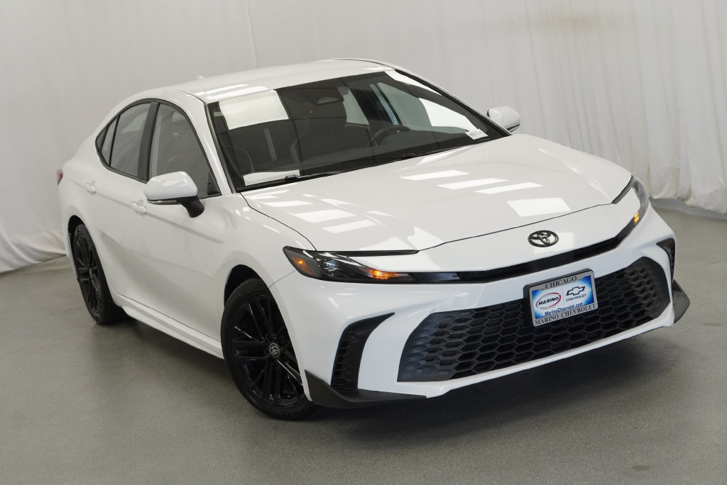 Used 2025 Toyota Camry SE FWD image 14