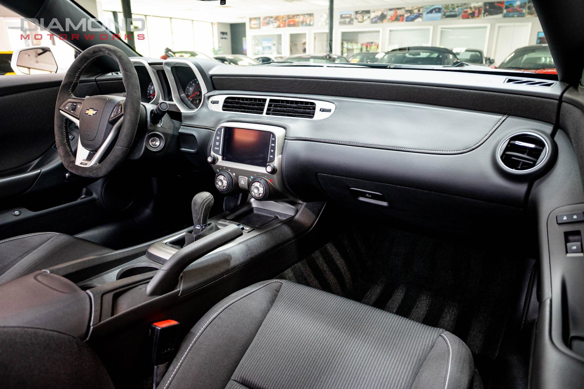 Used 2014 Chevrolet Camaro SS w/ SS Performance Package RWD image 84