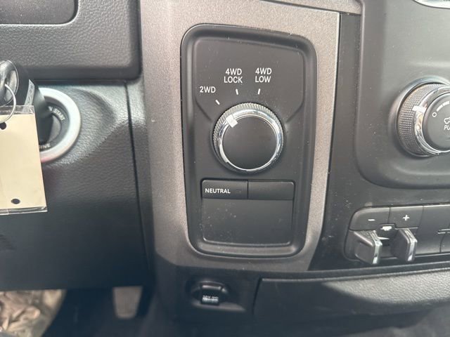 Used 2018 RAM 2500 Tradesman w/ Chrome Appearance Group image 19