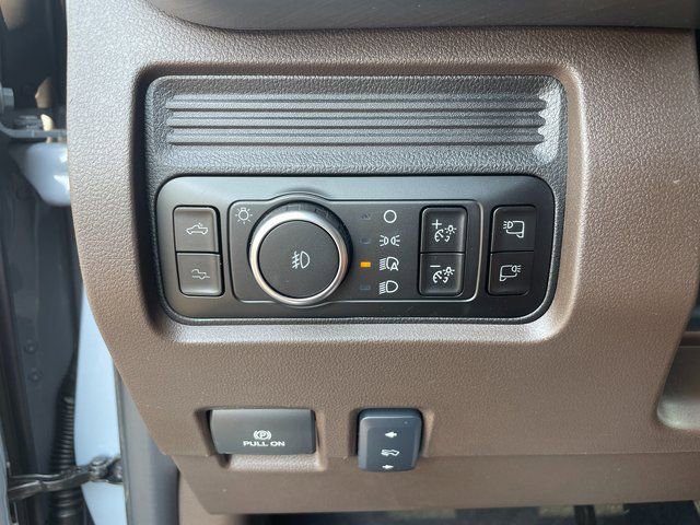 New 2025 Ford F350 King Ranch w/ Chrome Package image 27