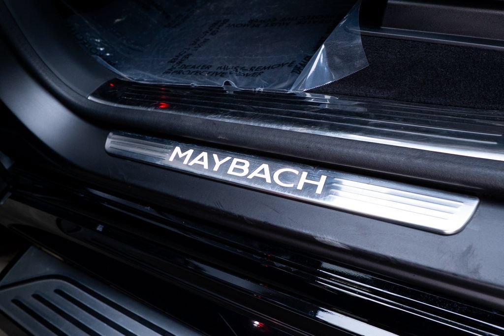 Used 2023 Mercedes-Benz Maybach GLS 600 4MATIC image 33