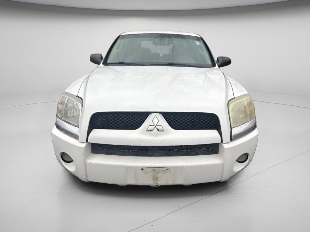 Used 2007 Mitsubishi Raider LS image 6