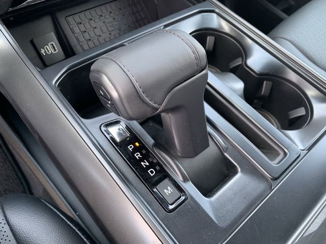 New 2025 Ford F150 Lariat w/ Equipment Group 502A High image 24