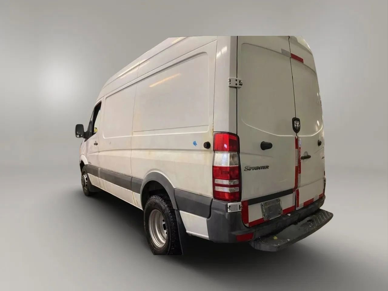 Used 2008 Dodge Sprinter 3500 image 2