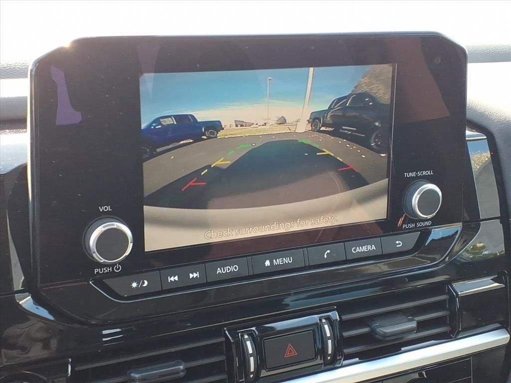 New 2025 Nissan Pathfinder SV image 10