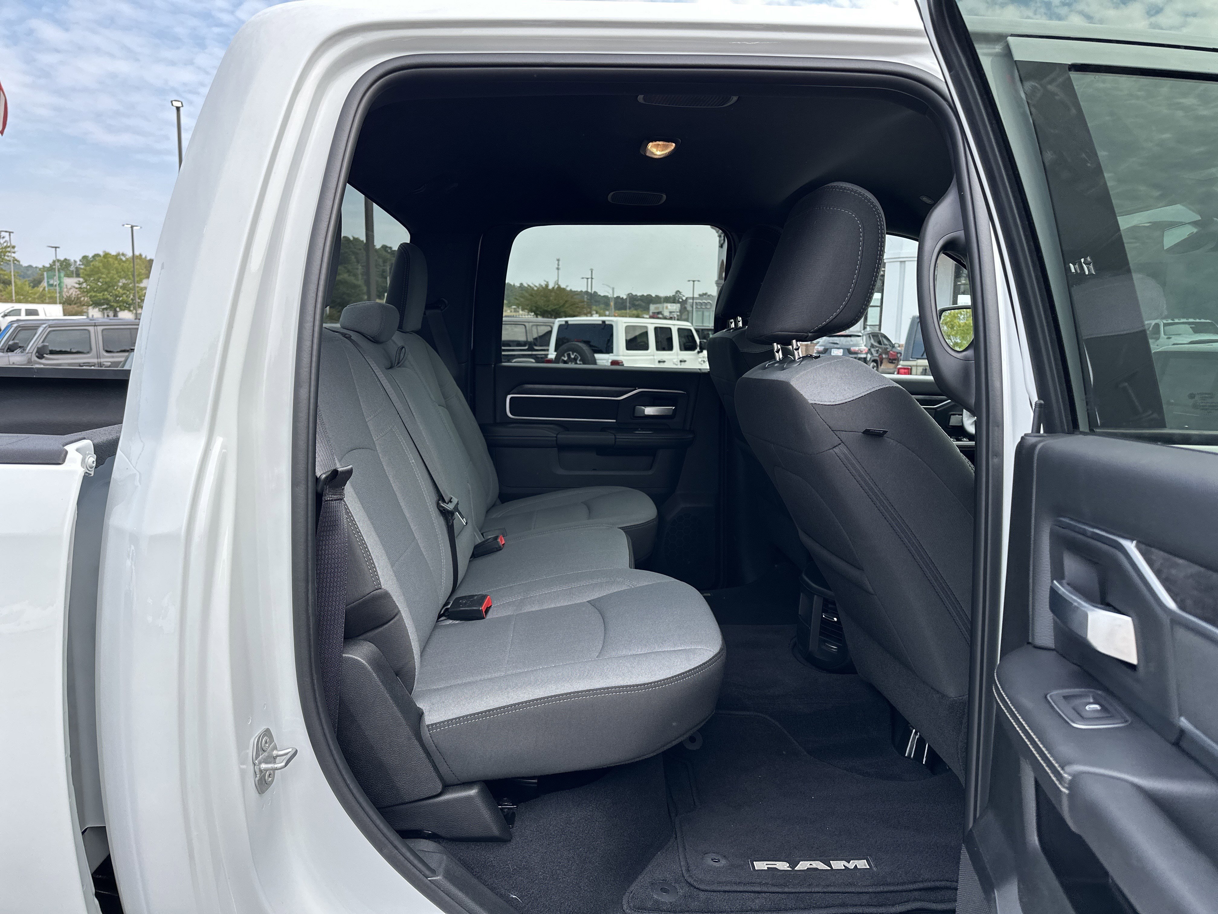 Used 2024 RAM 2500 Big Horn w/ Bed Utility Group image 16