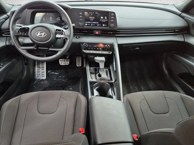 Used 2026 Hyundai Elantra SEL Sport Premium FWD image 17