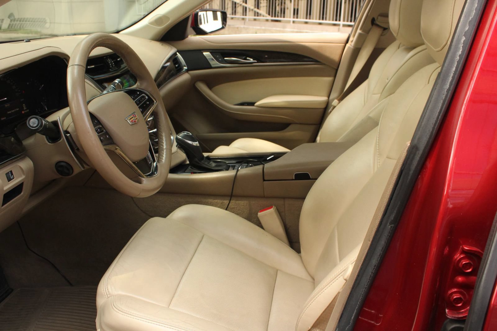 Used 2015 Cadillac CTS Luxury RWD image 14
