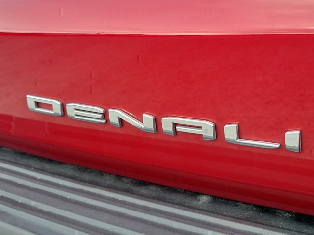 Used 2024 GMC Yukon Denali RWD image 12