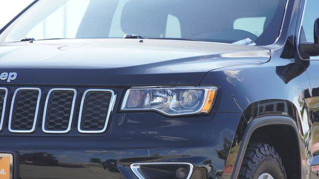 Certified 2021 Jeep Grand Cherokee Laredo image 4