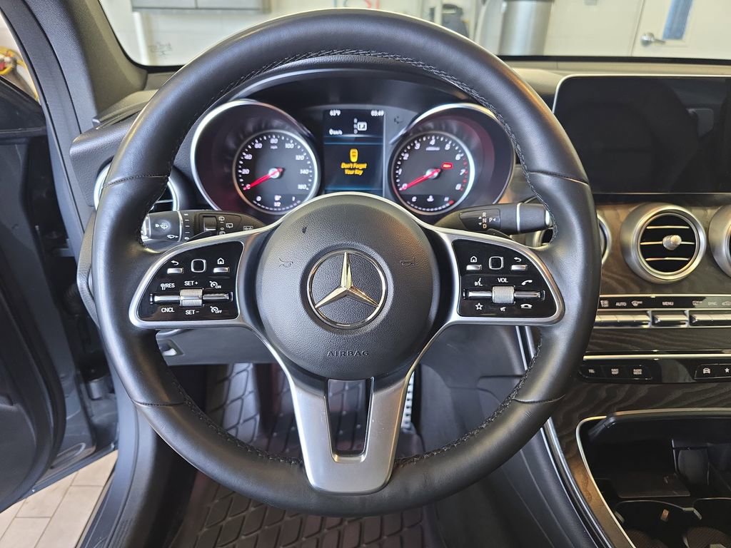 Certified 2022 Mercedes-Benz GLC 300 image 21