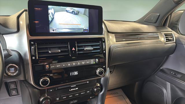 Certified 2022 Lexus GX 460 Premium w/ Premium Plus Package AWD/4WD image 30