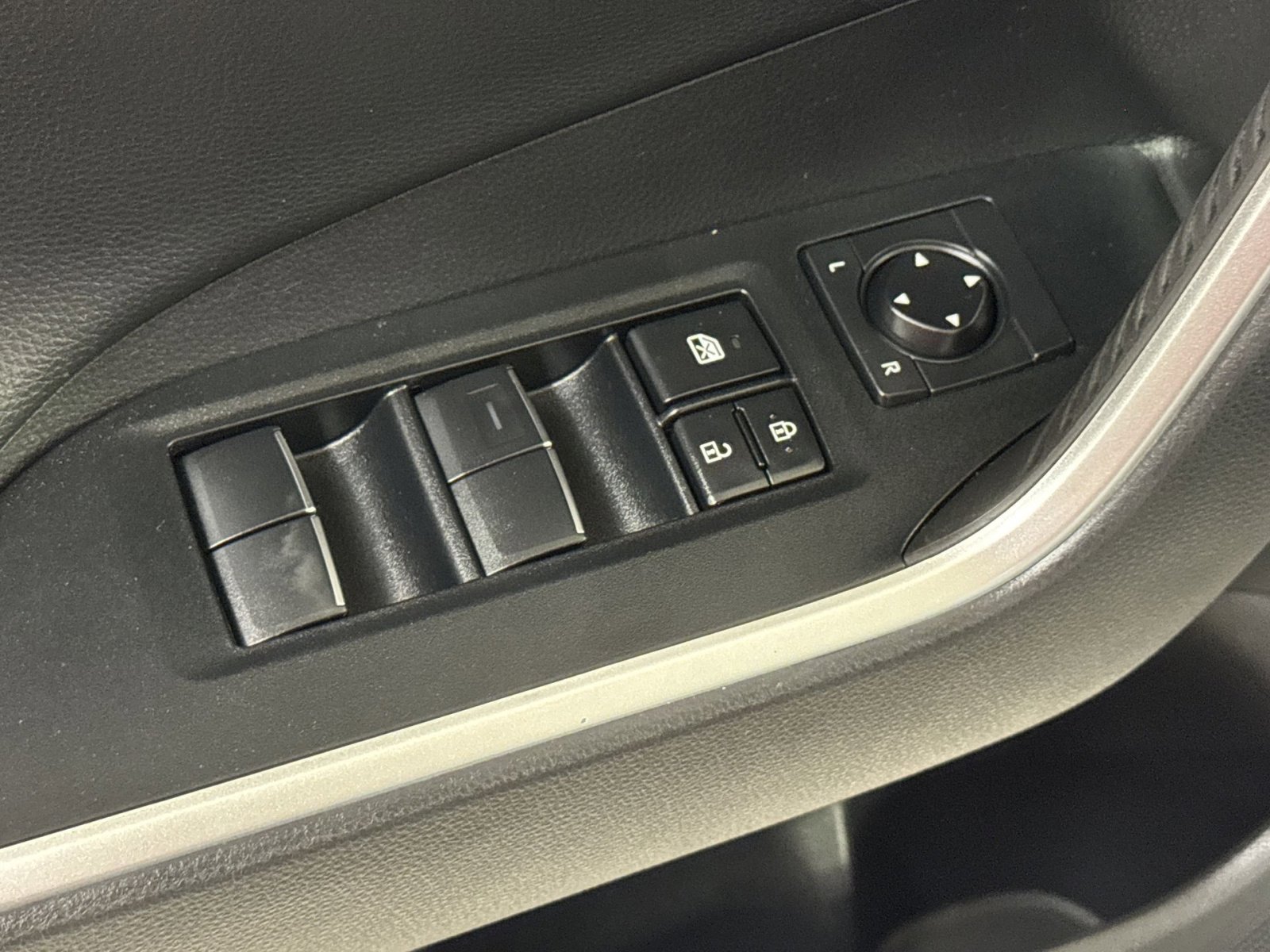 Used 2021 Toyota RAV4 XSE image 27