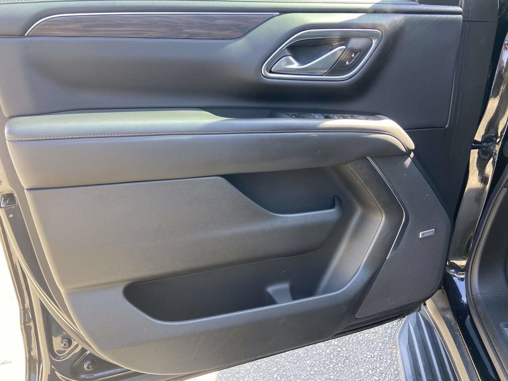 Used 2021 Chevrolet Tahoe LT w/ Rear Media and Nav Package RWD image 16