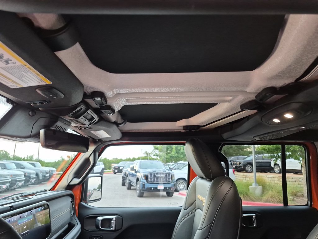 Used 2025 Jeep Wrangler Unlimited Rubicon 392 AWD/4WD image 27