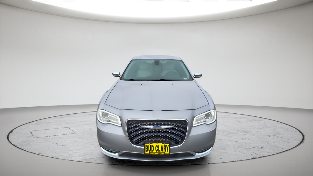 Used 2017 Chrysler 300 C AWD/4WD image 8