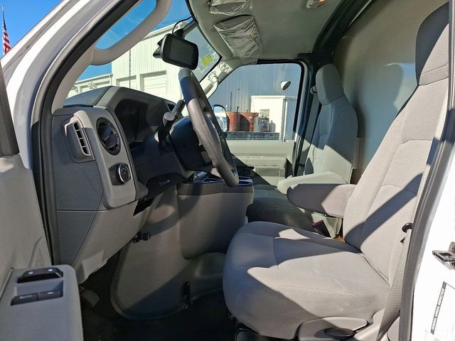 Used 2024 Ford E-450 and Econoline 450 Super Duty w/ Driver's Safety Package image 12