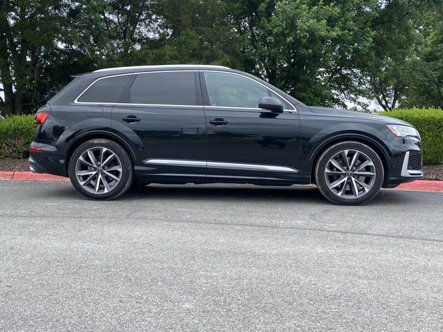 Used 2022 Audi SQ7 Prestige w/ Prestige Package AWD/4WD image 2