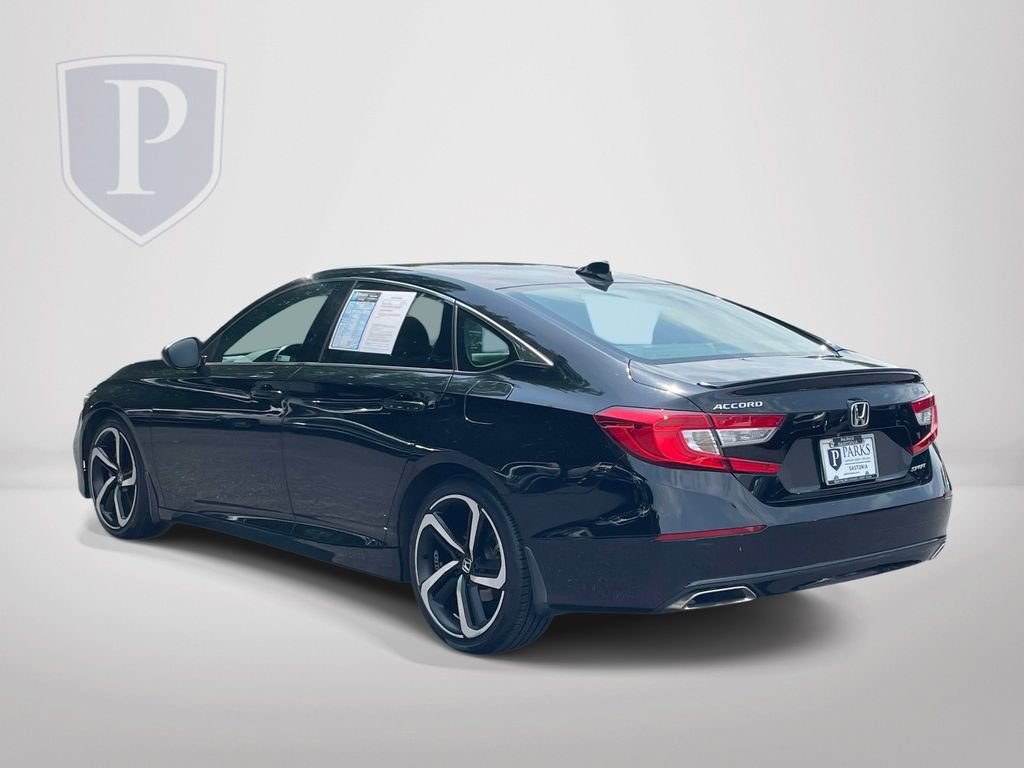 Used 2018 Honda Accord Sport image 6