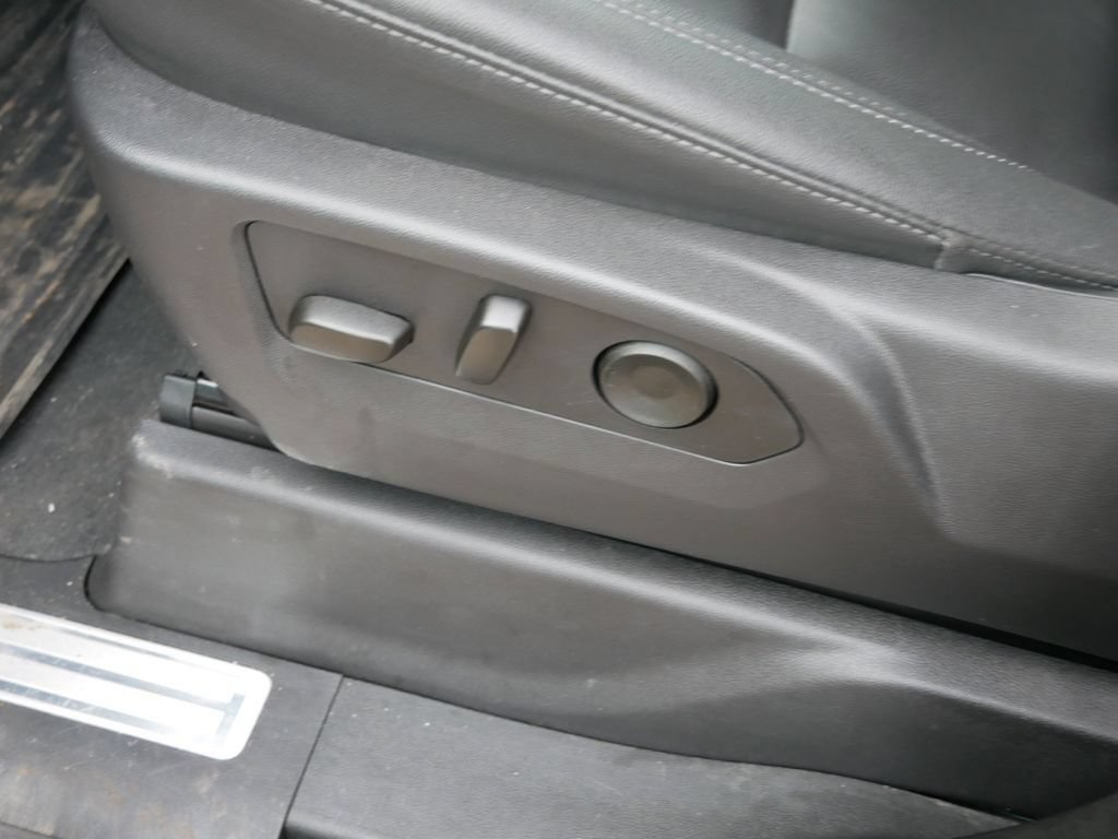 Used 2025 Chevrolet Silverado 1500 RST w/ Convenience Package II AWD/4WD image 23