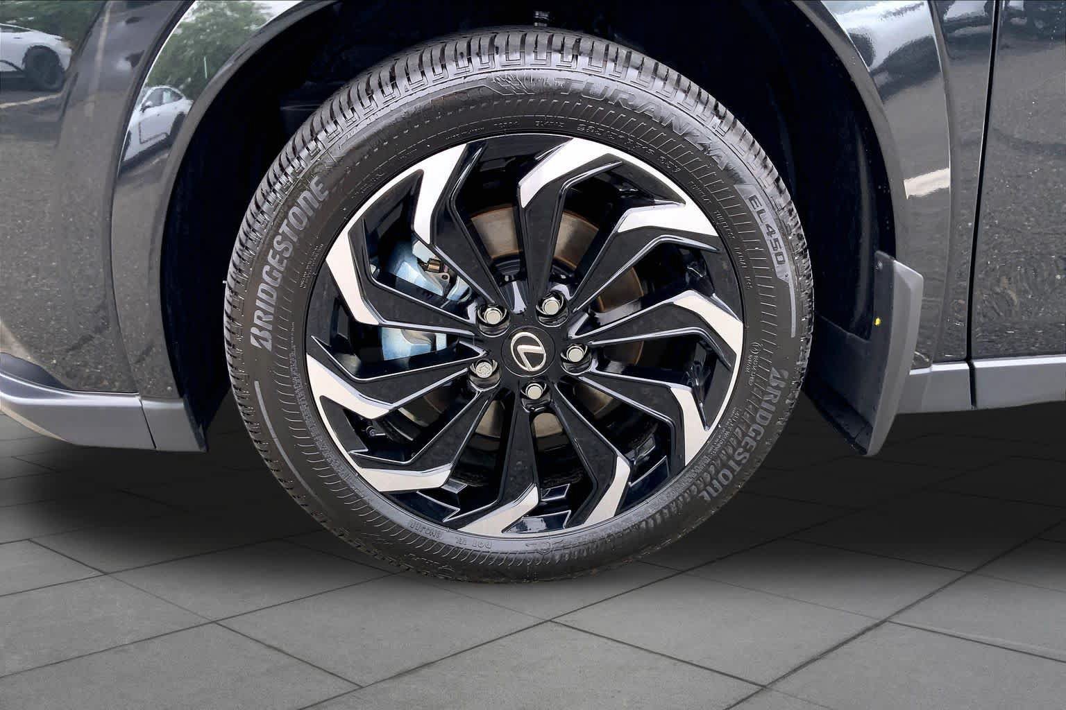 New 2026 Lexus UX 300h AWD image 11