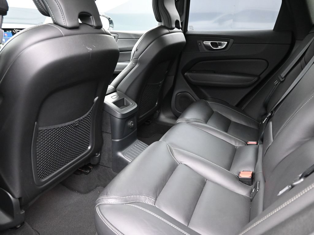 Used 2024 Volvo XC60 T8 Ultimate w/ Climate Package AWD/4WD image 17