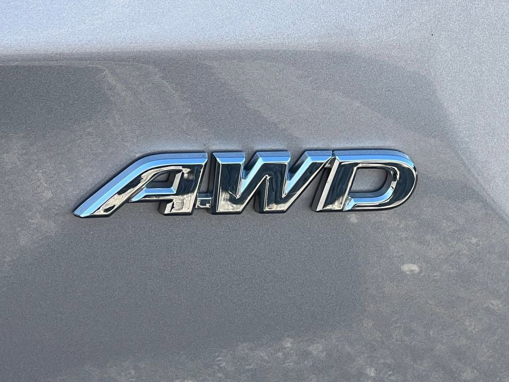 Used 2023 Toyota RAV4 XSE w/ Weather Package AWD/4WD image 11