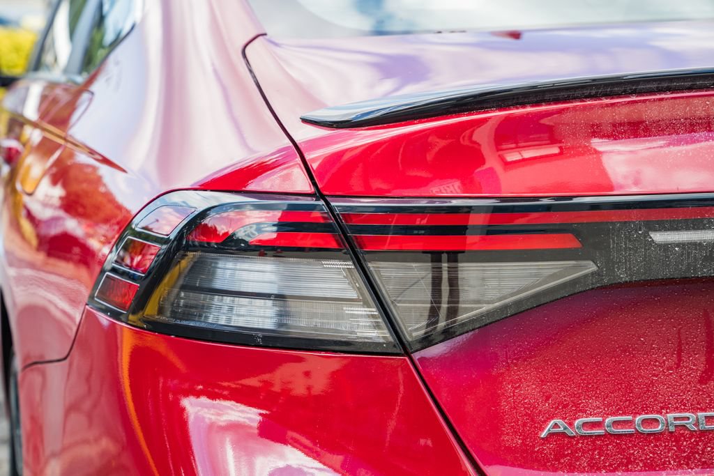 Used 2025 Honda Accord Sport image 7