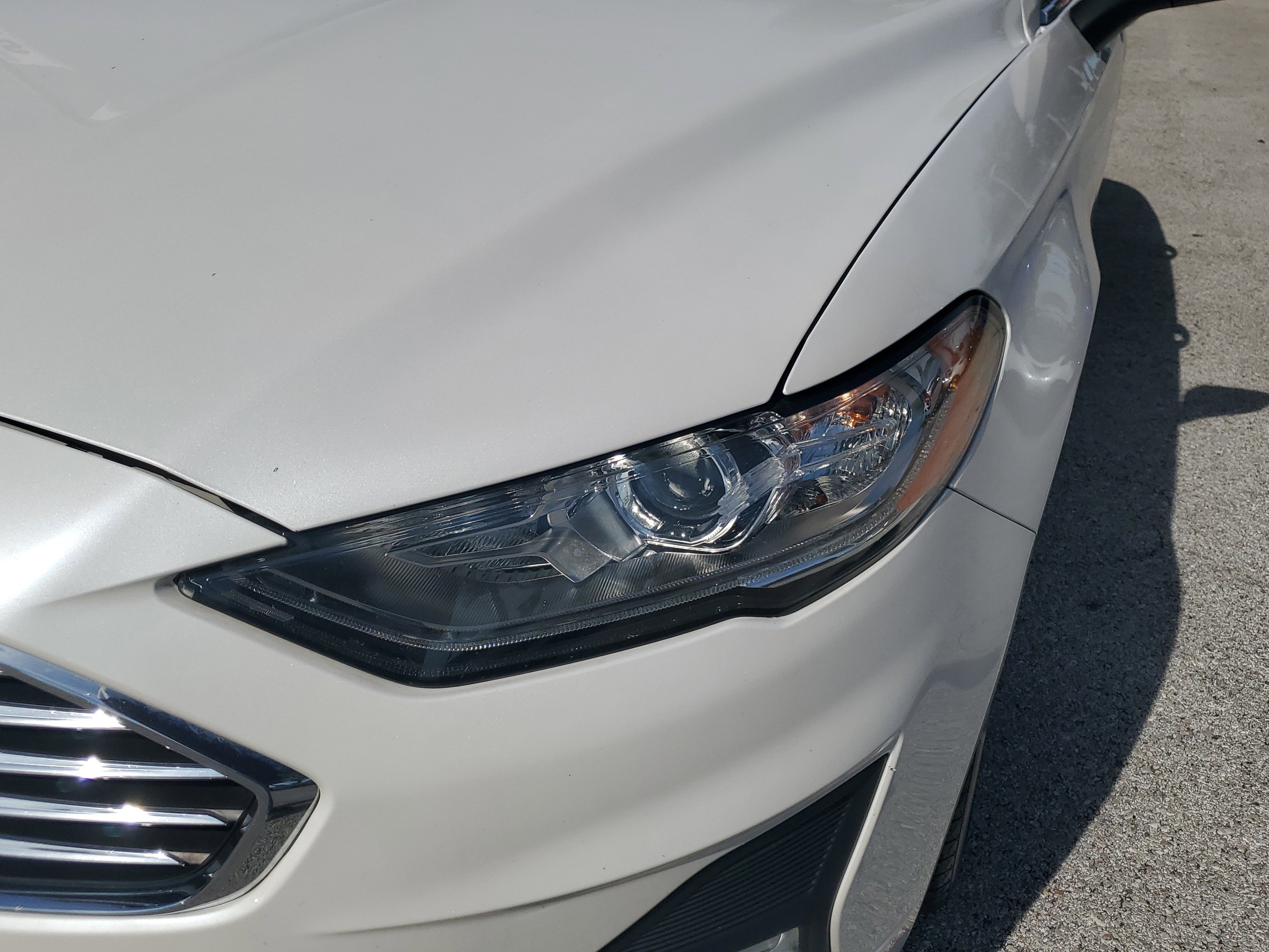 Used 2019 Ford Fusion SE w/ Equipment Group 151A image 3