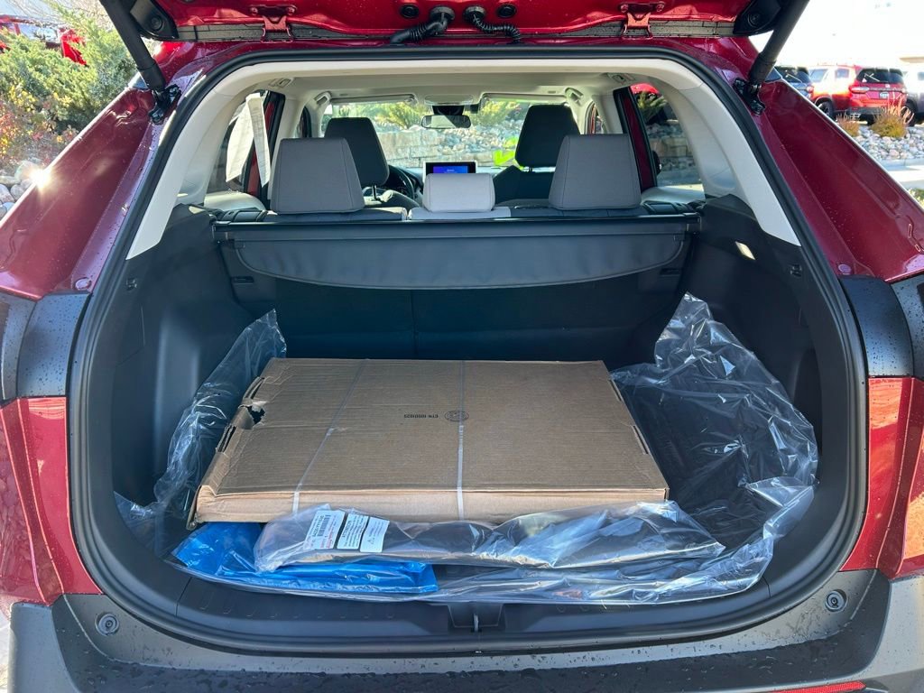 Used 2025 Toyota RAV4 XLE image 22