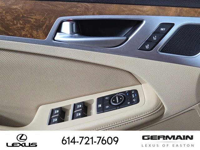 Used 2015 Hyundai Genesis 3.8 w/ Option Group 04 image 29