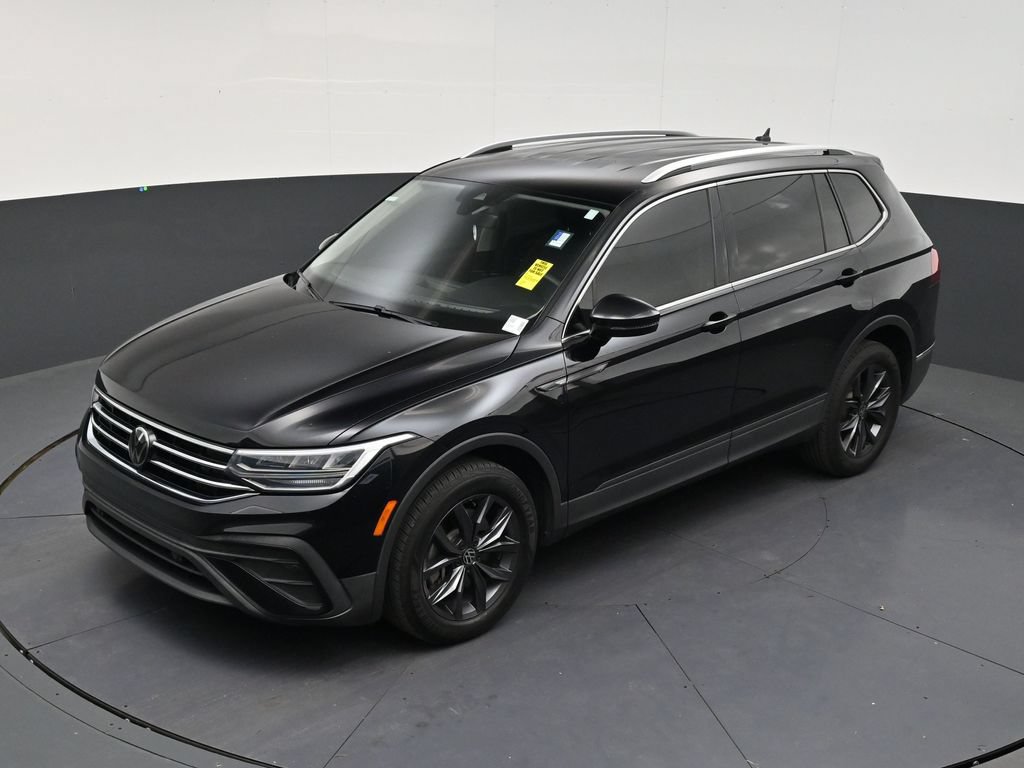 Used 2023 Volkswagen Tiguan SE FWD image 11