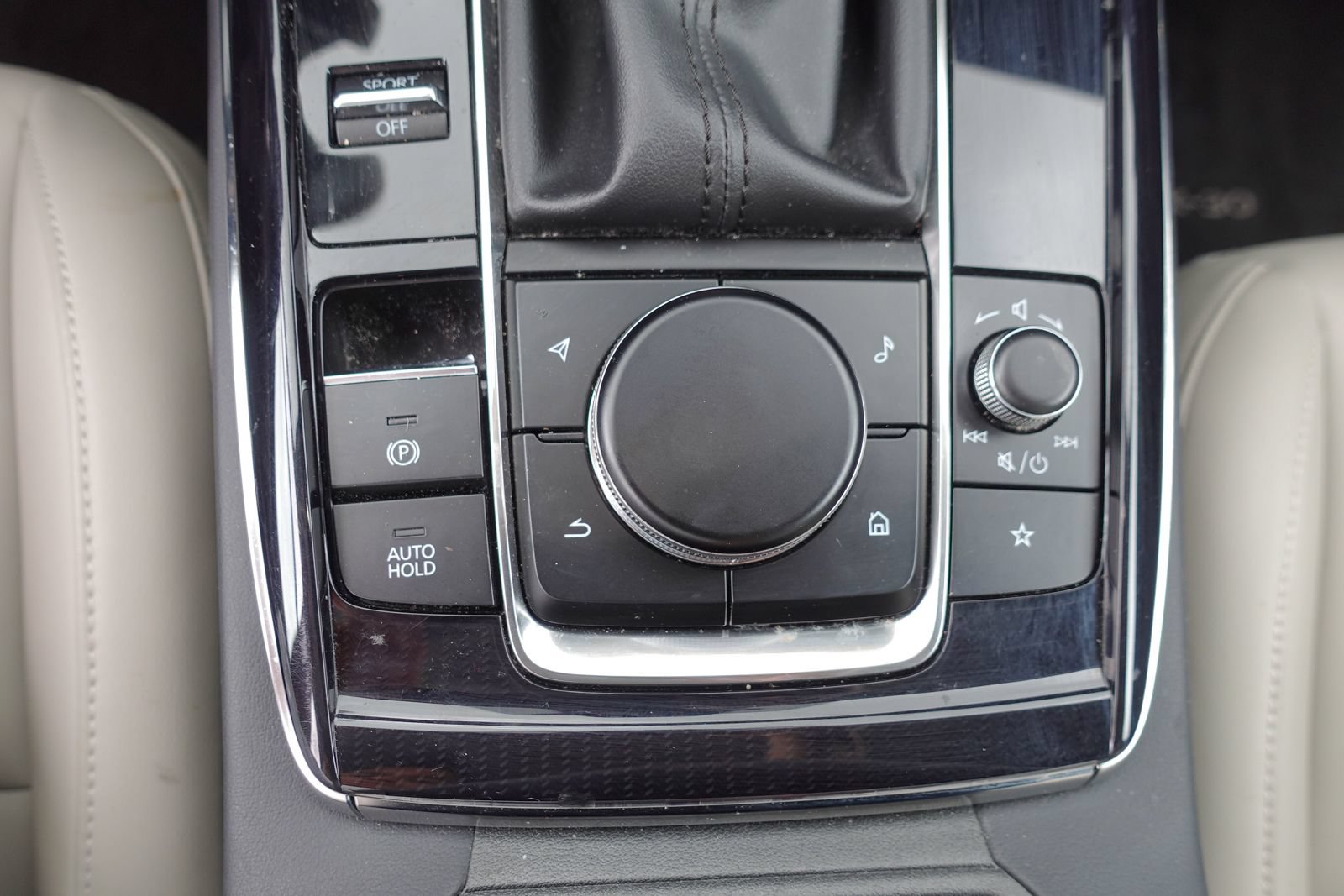 Certified 2023 MAZDA CX-30 AWD 2.5 S w/ Preferred Package image 24