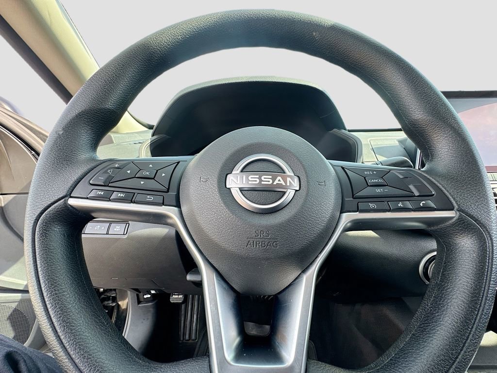 Used 2024 Nissan Altima 2.5 SV FWD image 23