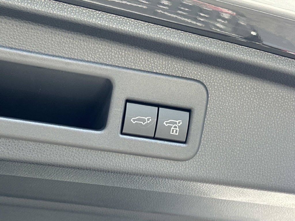 New 2026 Toyota 4Runner TRD Off-Road Premium AWD/4WD image 17
