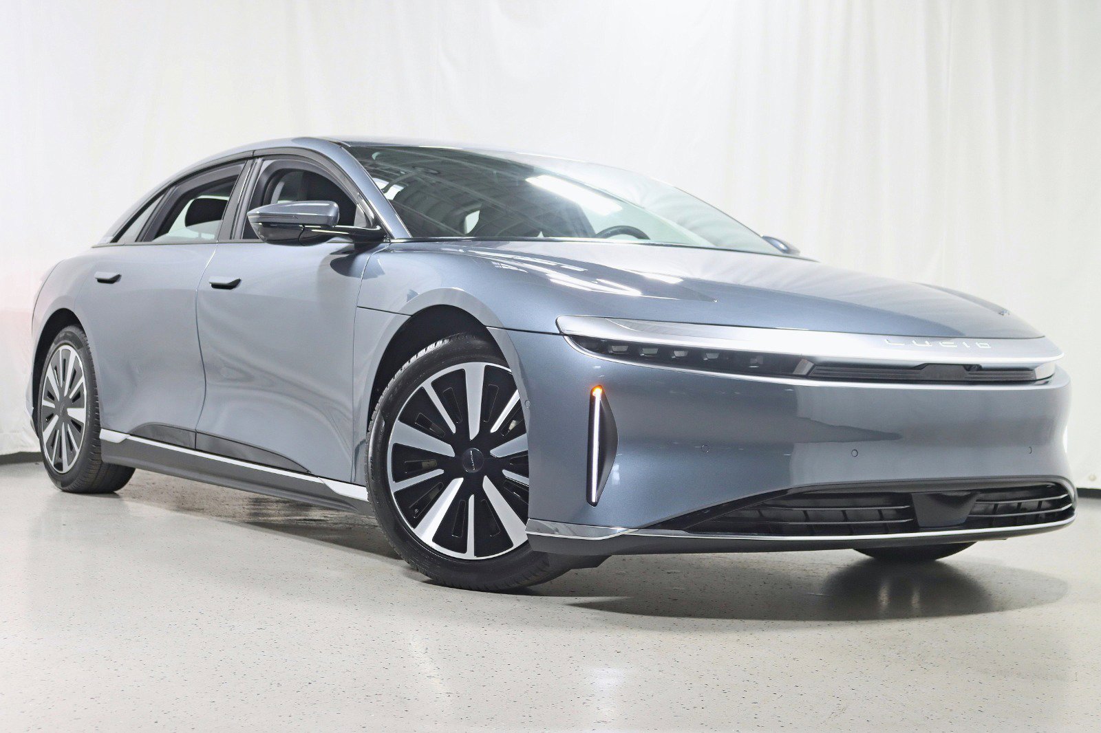 Used 2025 Lucid Air Pure image 7