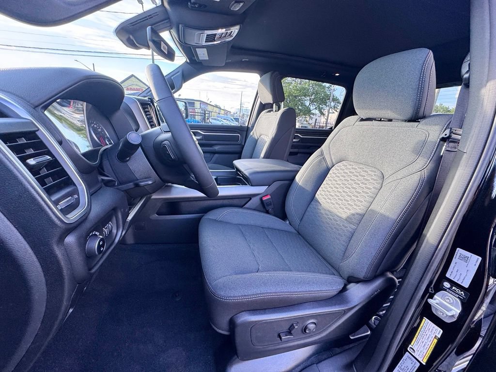 New 2026 RAM 1500 Big Horn AWD/4WD image 14