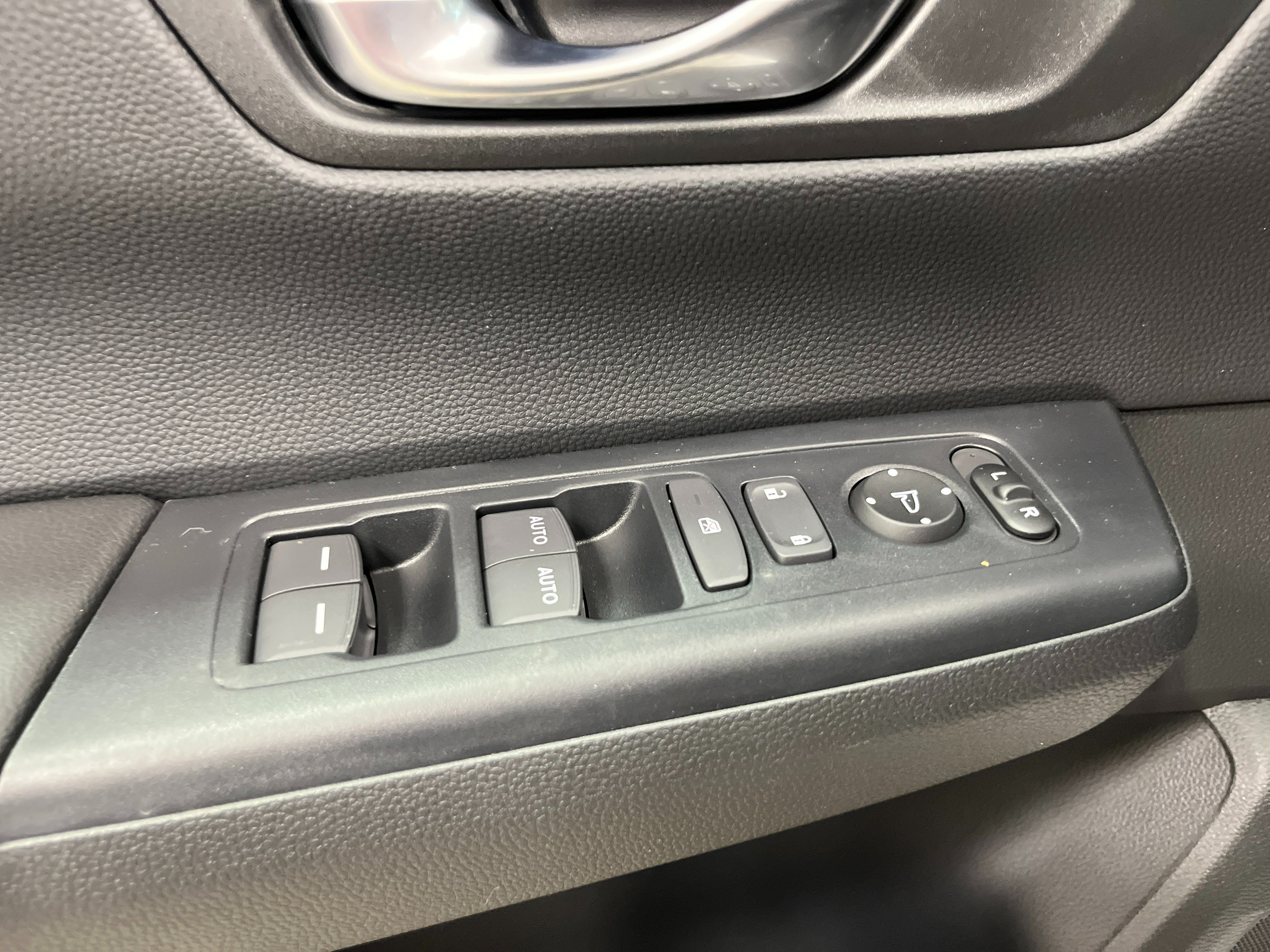 New 2026 Honda CR-V EX image 13