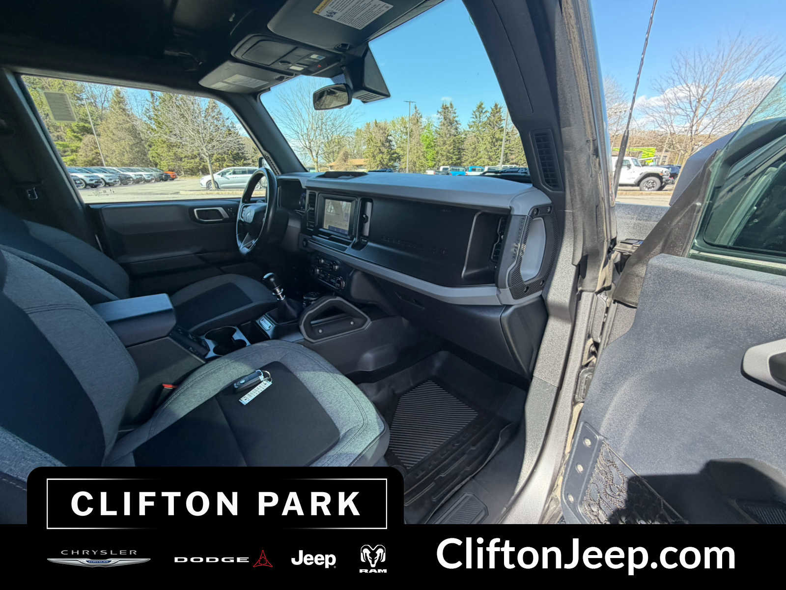 Used 2022 Ford Bronco Big Bend AWD/4WD image 19