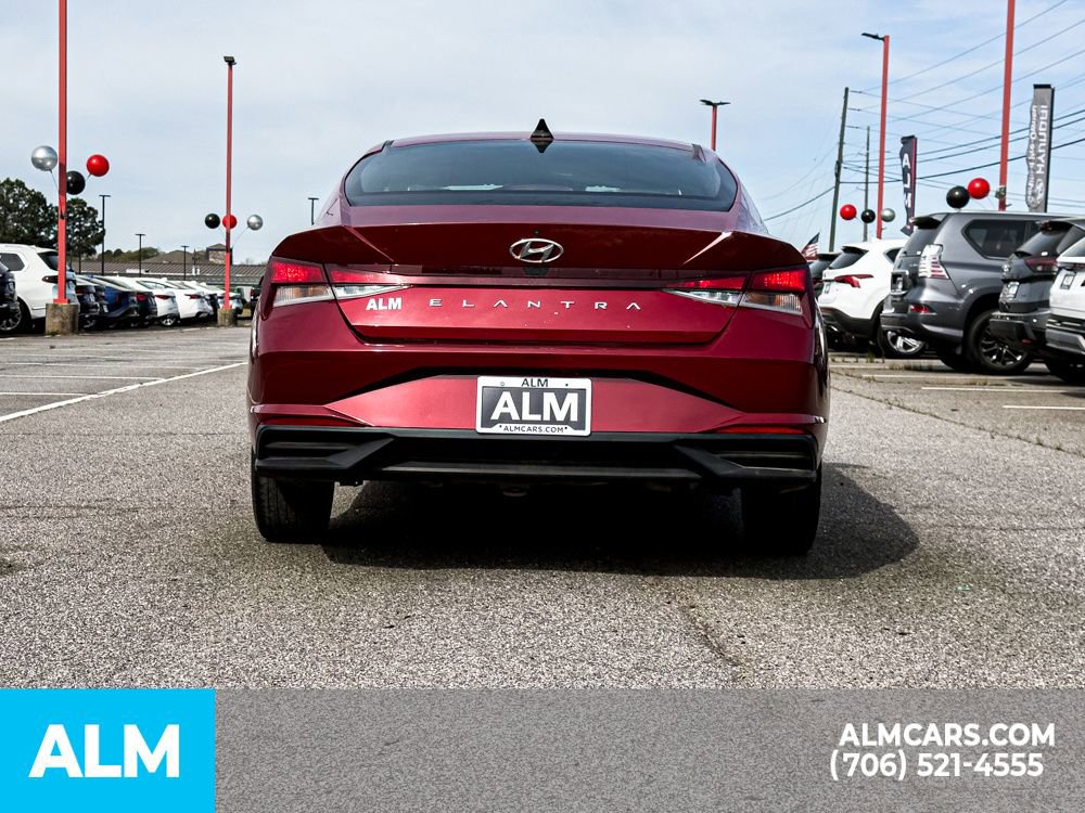 Used 2021 Hyundai Elantra SEL w/ Convenience Package FWD image 11