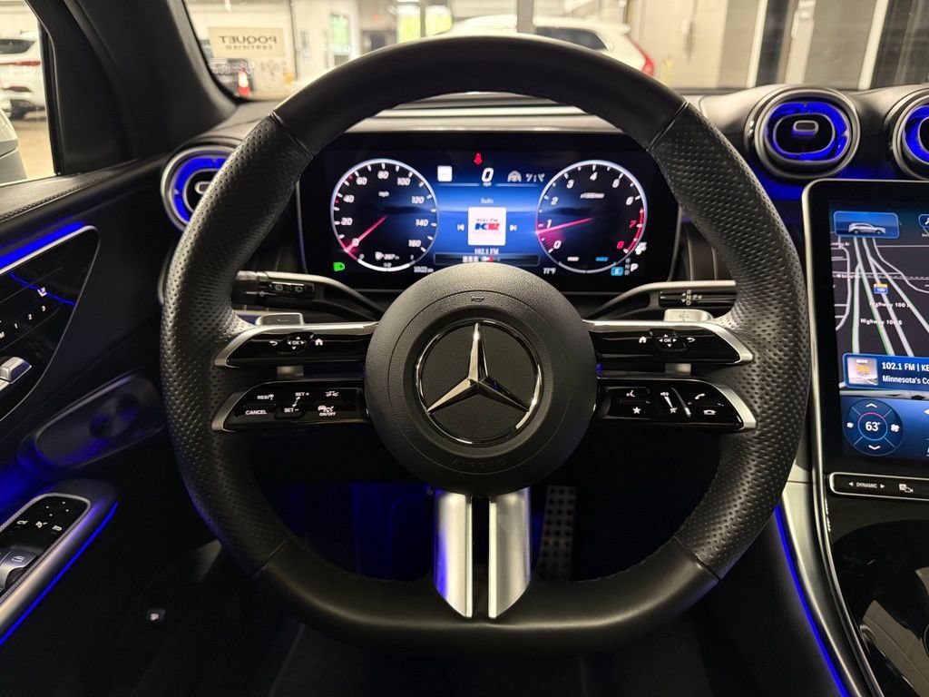 Used 2023 Mercedes-Benz GLC 300 4MATIC image 11