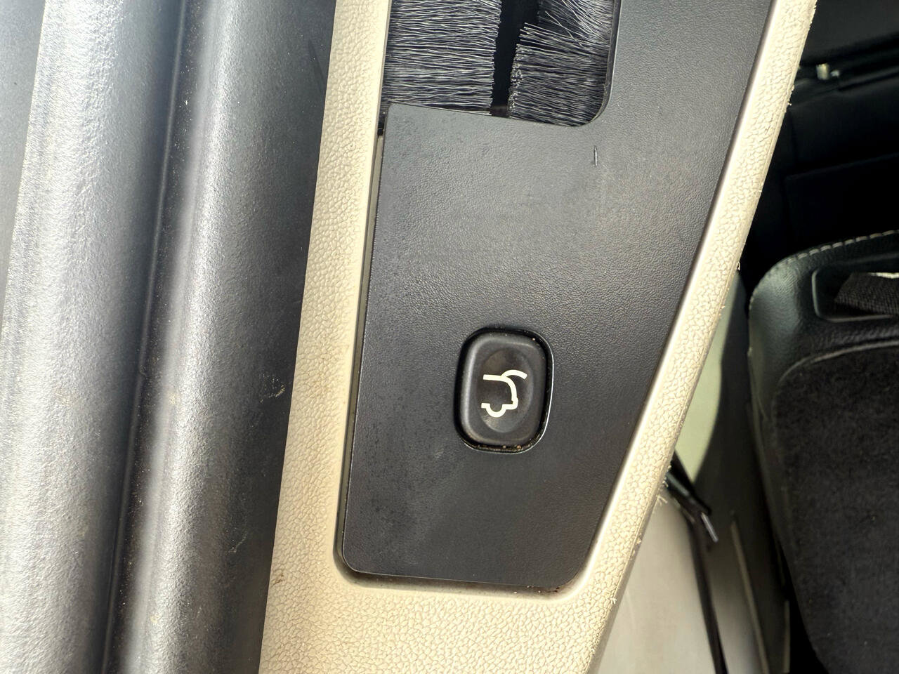 Used 2019 Dodge Grand Caravan SXT image 21