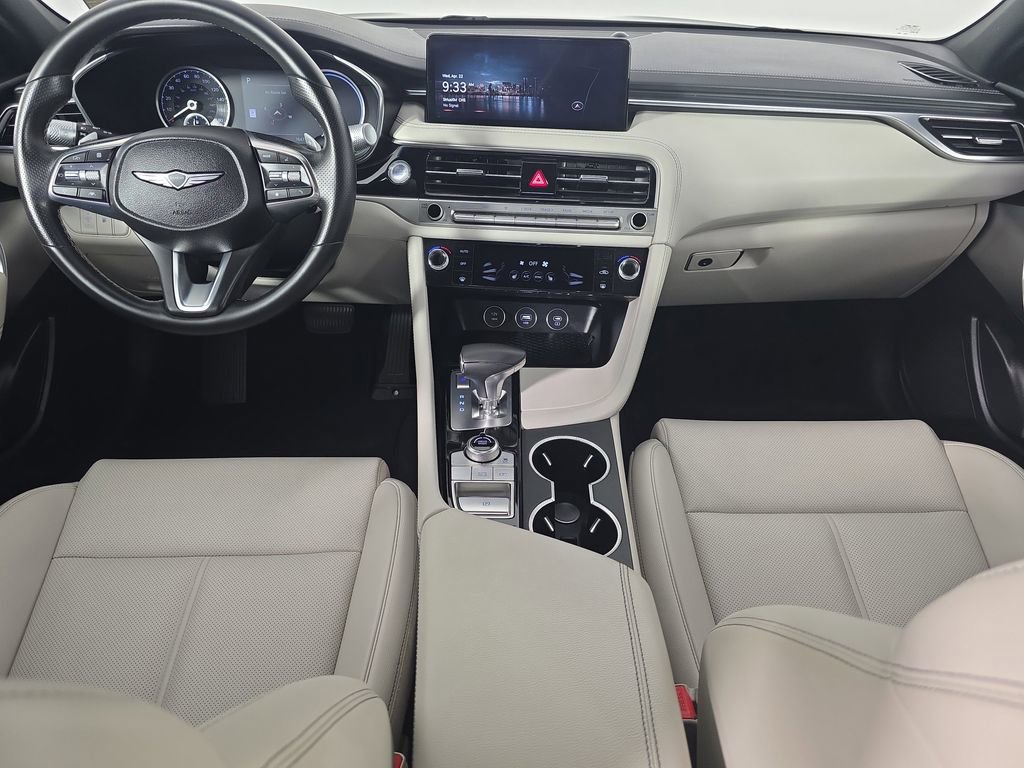 Used 2025 Genesis G70 2.5T image 14