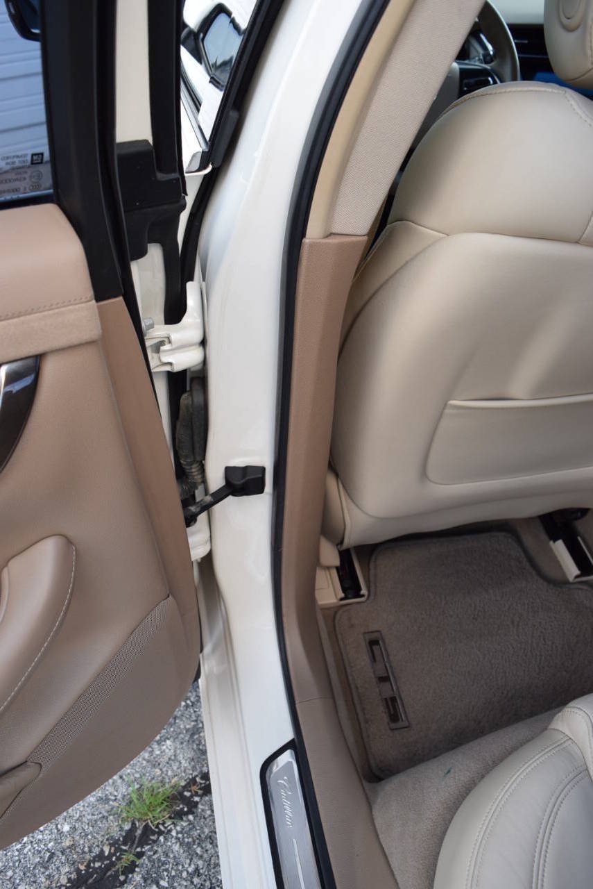 Used 2014 Cadillac CTS Luxury RWD image 46