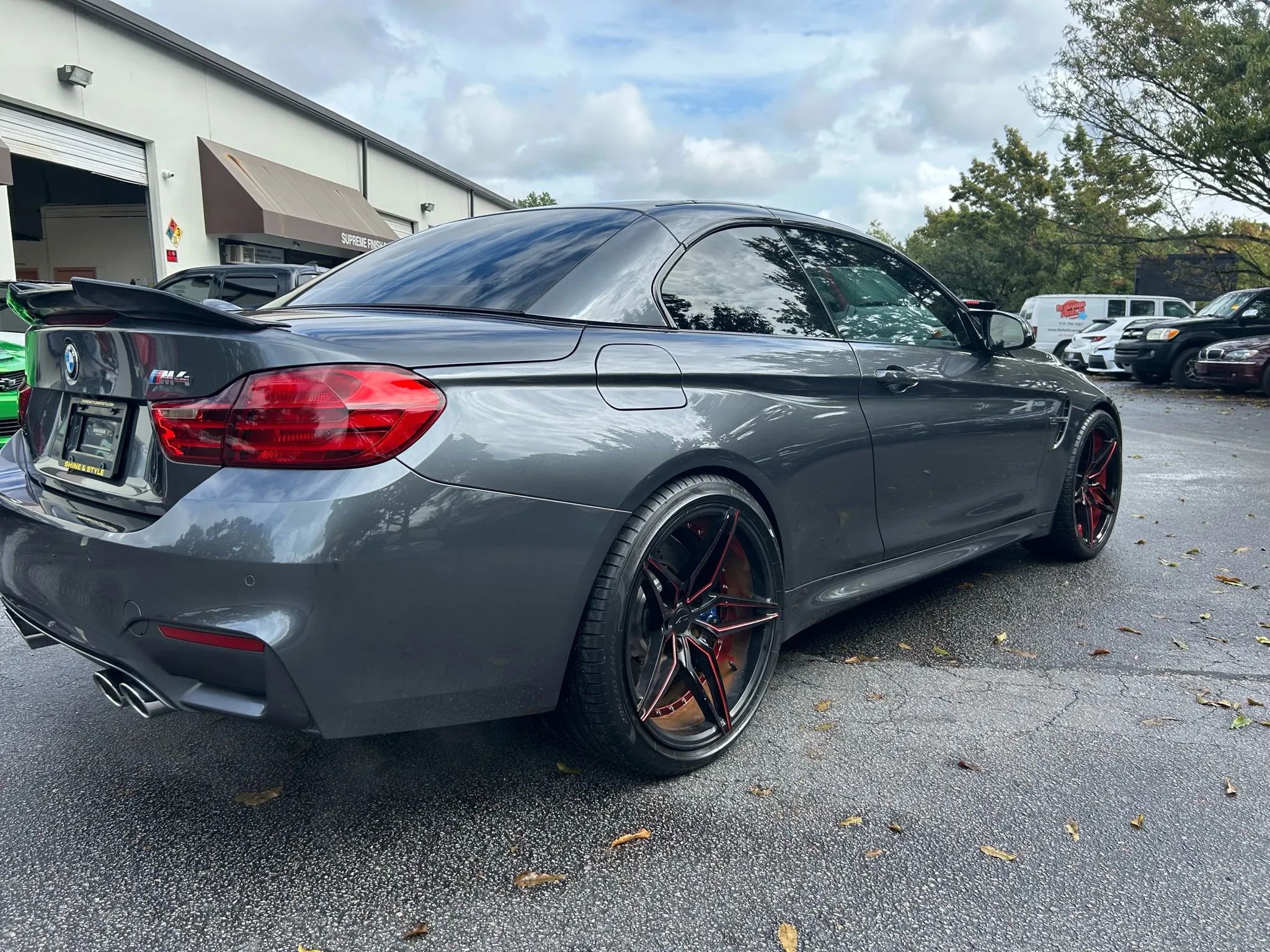 Used 2015 BMW M4 Convertible image 3