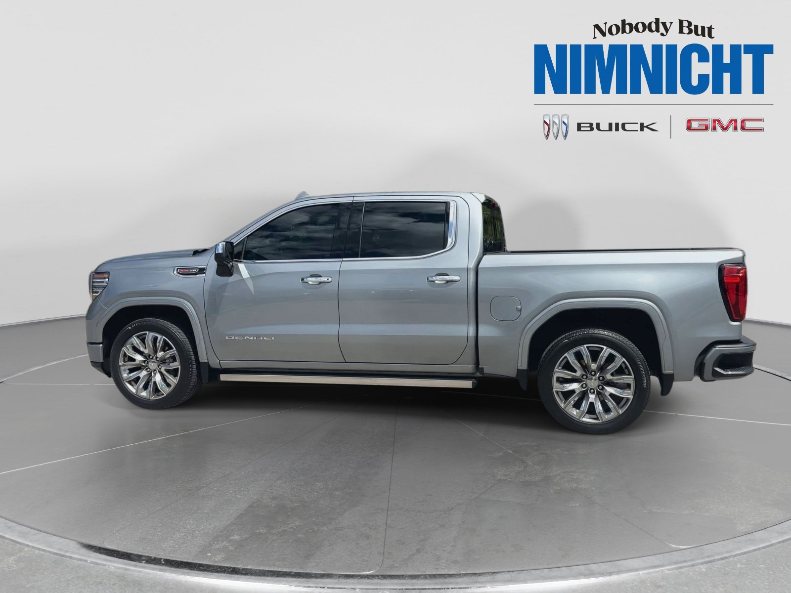 Certified 2023 GMC Sierra 1500 Denali w/ Denali Reserve Package AWD/4WD image 5